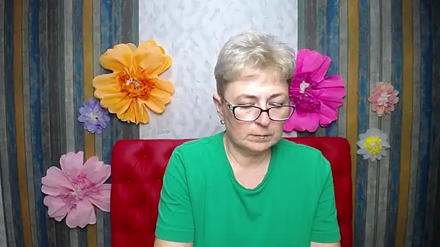 Chatroom XXX en direct de EmiliaGree