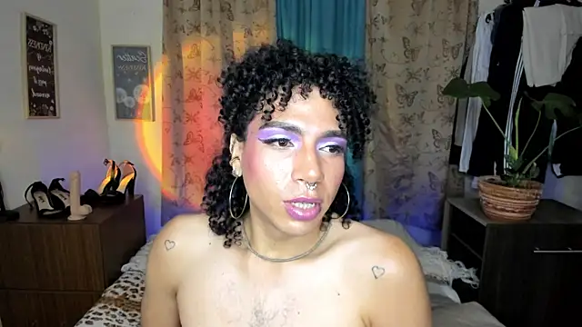 Angel_White25 Show Webcam