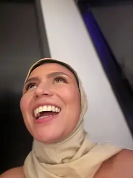 Czat XXX na żywo – Badra_Abaid