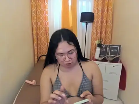 TsUncutKaren Webcam-Show