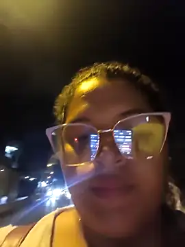 Adina_Skaly – Naživo XXX chat