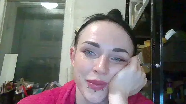 Trinsy_Love – Naživo XXX chat