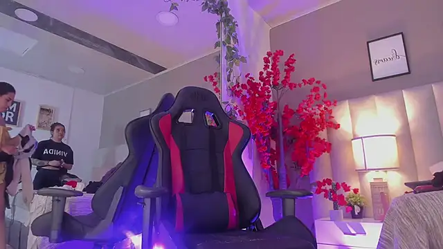 Živý XXX chat Kiara_Kismet_