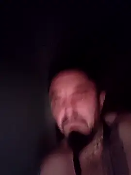 Show de ClonicKaaba na webcam