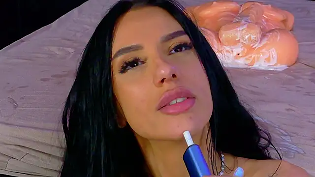 Živý XXX chat MidnightMuse3