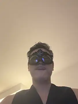 Chat XXX en directo de Chinolow