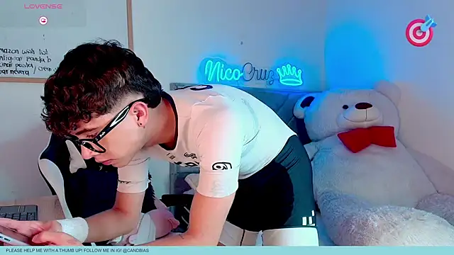 niico_prince webkamerás műsora