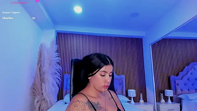 XXX chat uživo modela SelenaStonne