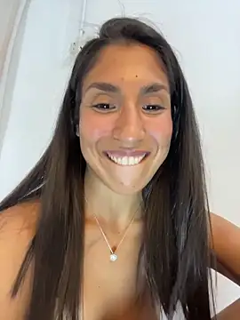 โชว์เว็บแคมของ MaddyX__