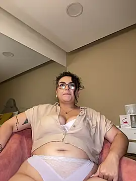 Chatroom XXX en direct de AlmaraRouge