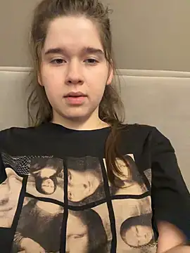 HornyGirlH's Webcam Show