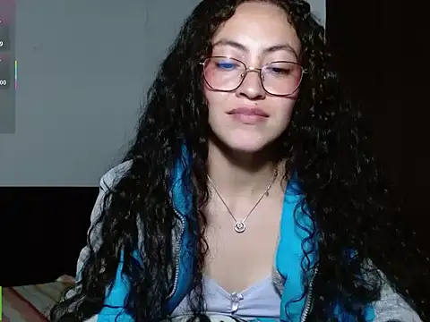 XXX chat uživo modela Amitlu_