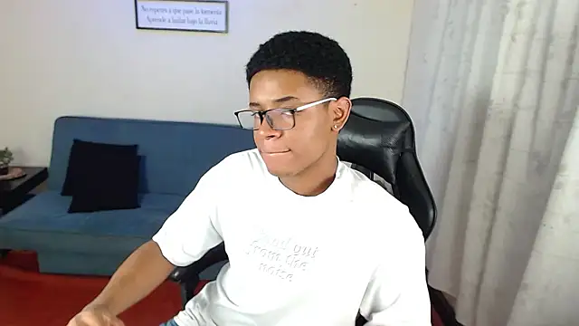 liiam3 Live XXX Chat