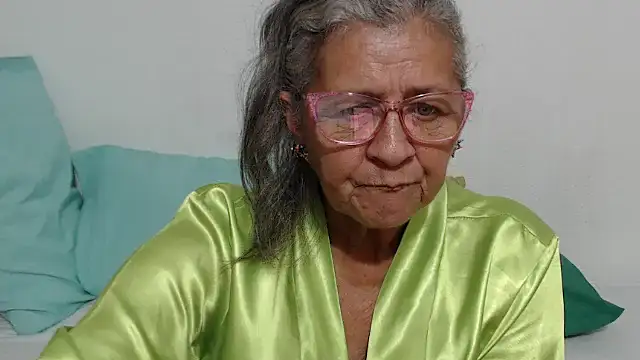 Chat XXX en directo de candy_mature_