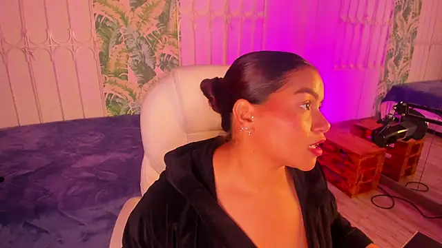 دردشة loly_marce الجنسية المباشرة