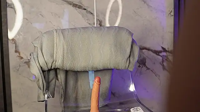 XXX chat uživo modela blondie_muller