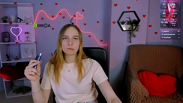 rebecca_smile élő XXX-chatje