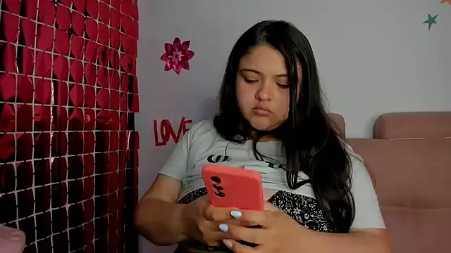 Chat +18 de lizzie_c ao vivo