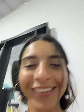 violeta365 Adlı Modelin Canlı XXX Sohbeti