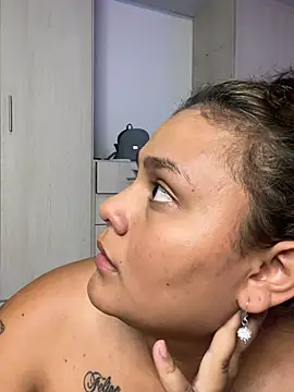 Amaravelvet_eup Adlı Modelin Canlı XXX Sohbeti