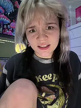 Cutiepiespanks Adlı Modelin Canlı XXX Sohbeti