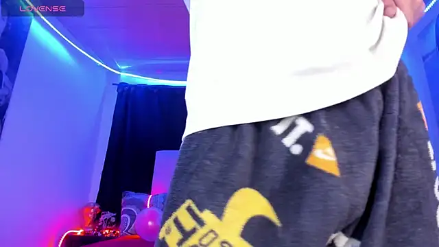 Pertunjukan Kamera Web Ethan_Boyy