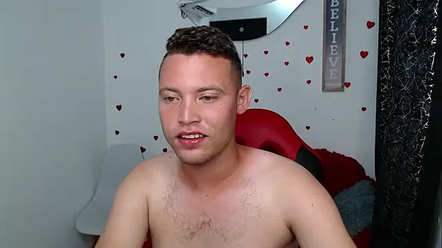 sven_fox723: διαδικτυακό σόου στην κάμερα