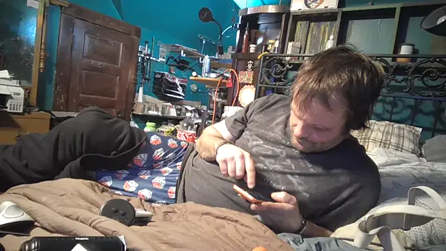 charactrzero webkamerás műsora