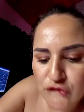 yissela92's Live XXX Chat