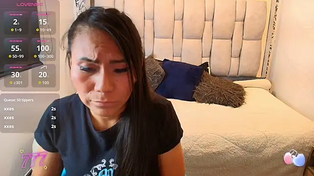 Keyla_Brunette_ 现场XXX聊天