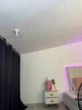 Mirandaa_Rogersn Live XXX chat