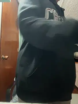 Vixroy7 লাইভ XXX চ্যাট