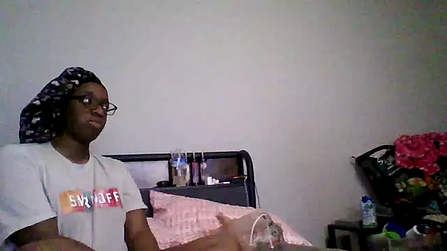 Вебкам-шоу dezzidavill