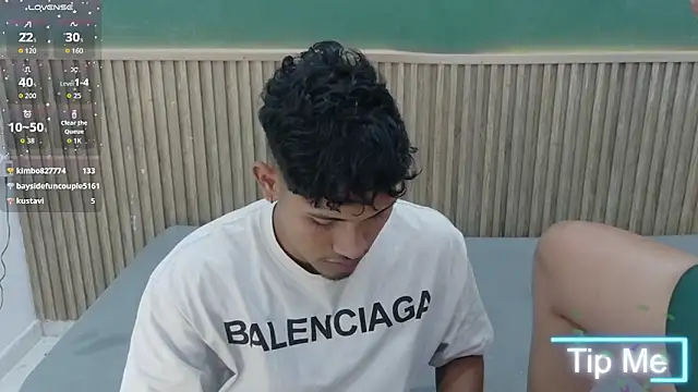 saveur_latin Adlı Modelin Canlı XXX Sohbeti