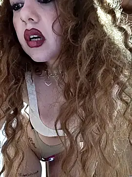 CurlyElisa live XXX chat