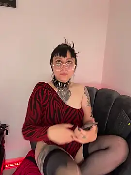 Ravenna666_ Adlı Modelin Canlı XXX Sohbeti