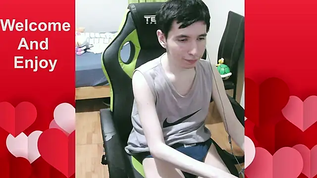 Twink_martinboy Webcam show