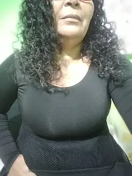 Amarantha25's Live XXX Chat