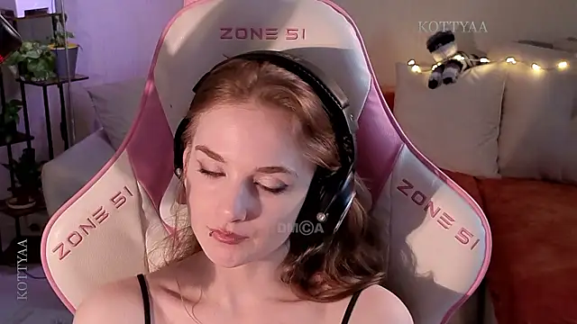 Chat +18 de -Kottyaa- ao vivo