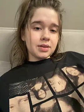 Chatroom XXX en direct de HornyGirlH