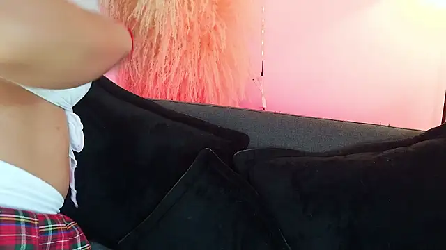 mia_roux1's Live XXX Chat