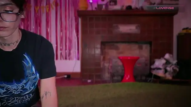 GennaJamesのライブXXXチャット