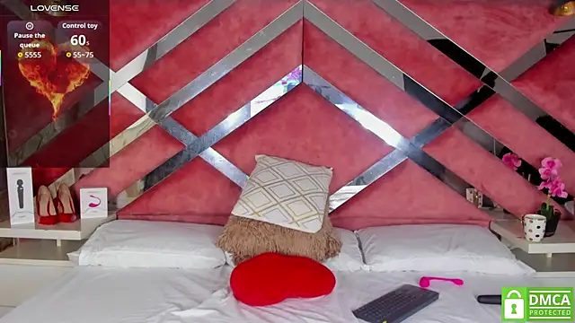 Lily_Queen30 Chat XXX live