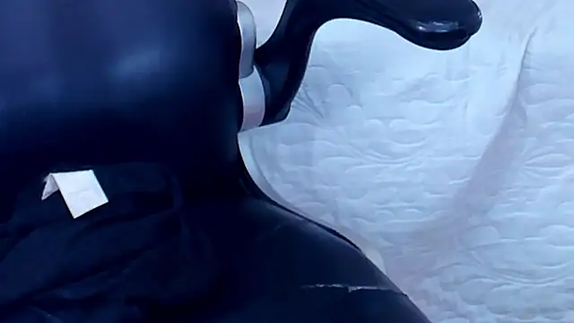 دردشة Alisson_Pinkey الجنسية المباشرة