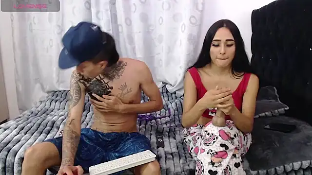 Kitty_and_jake 网络视讯表演