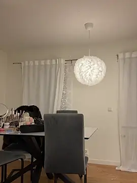 Yasmine-blue – Live XXX-chat