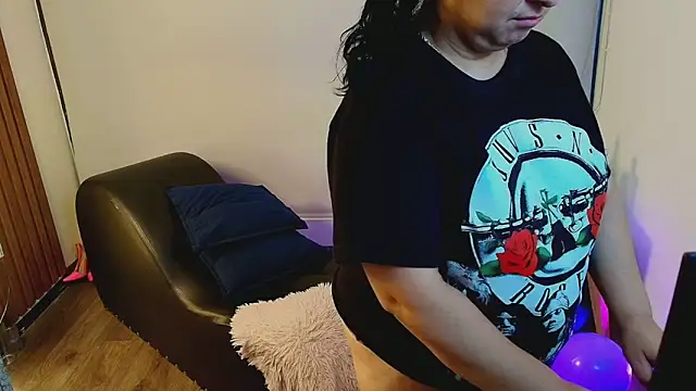 XXX chat uživo modela AgataThompson_