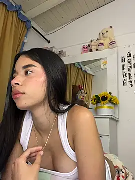 Milleradhara24 现场XXX聊天