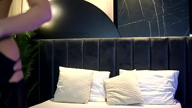 KylieKroftt Live XXX Chat