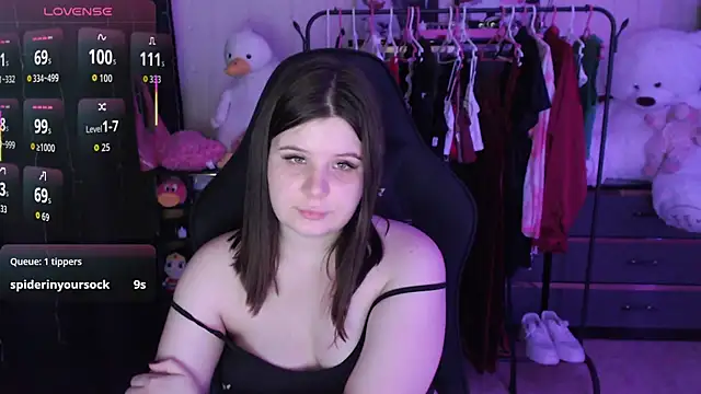 AmyVibess' Live XXX Chat